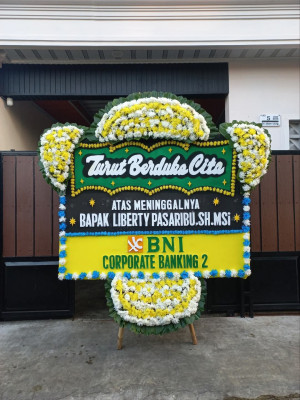 Papan Bunga Duka di Pija