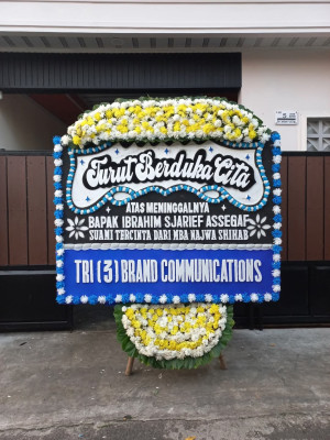 Papan Bunga Duka di Pija
